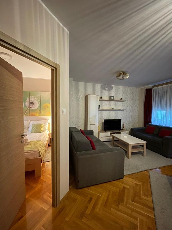 Goga Apartment *